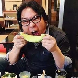 娱乐吃瓜君：从神秘账号到网红黑料风暴的幕后推手